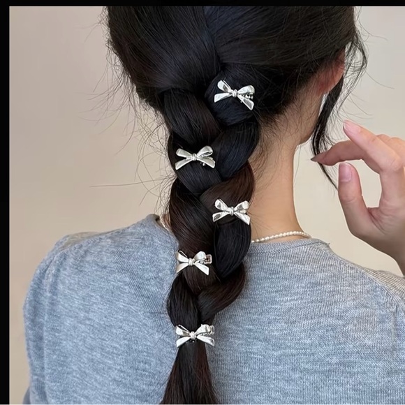 Elegant Silver Bow Hair Clips Set of 6 - Picture 1 of 3